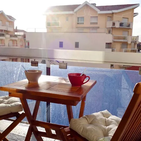 Sainte Anne Apartment *